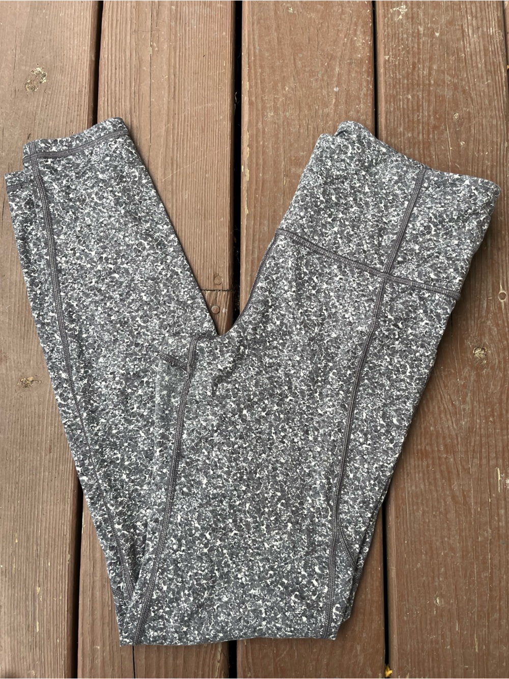 Athleta Salutation Stash Tight